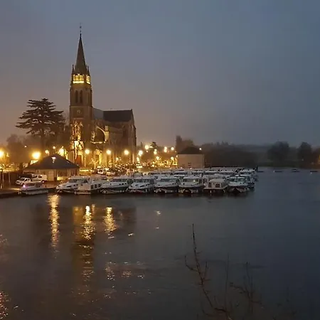 Au Logis Cosy, Vue Sur Le Port Et Le Chateau, Plein Centre, Stationnement Facile Sablé-sur-Sarthe Buitenkant foto