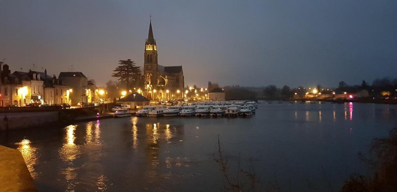 Cozy Idéal, Vue Sur Le Port, Les Pieds Dans L'eau * Sablé-sur-Sarthe