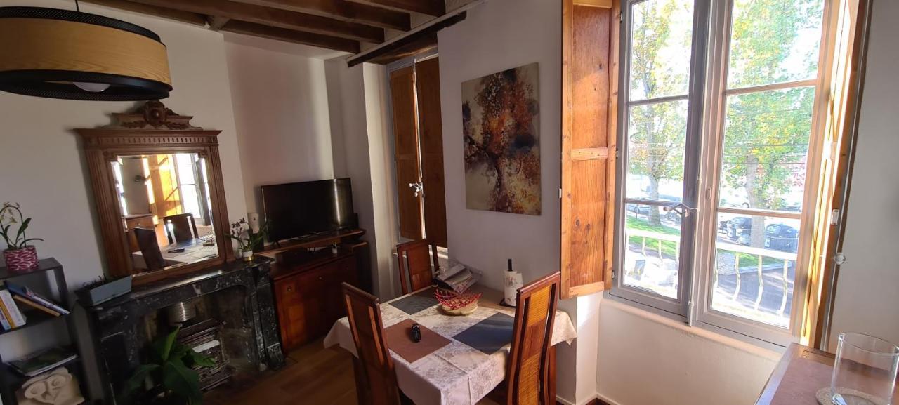 Cosy Ideal, Appart Vue Sur Le Port Et Le Chateau, Plein Centre, Stationnement Facile Sable-sur-Sarthe